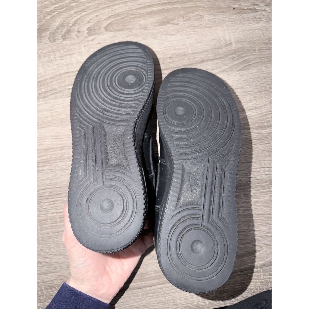 Air Force 1 Low LE Triple Black 2020 6.5 Kid 8 Women 6.5 Men Casual AF1 Sneakers - Picture 5 of 8